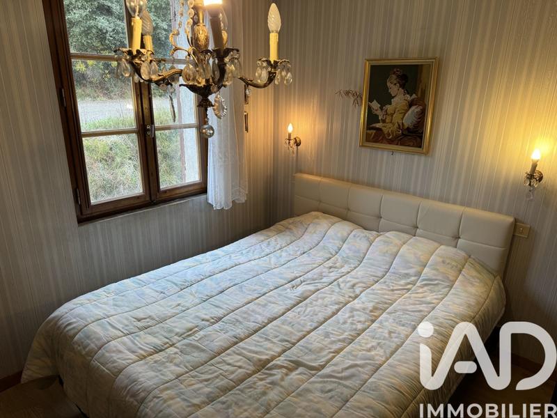 Maison - 245 m² - 9 pièces