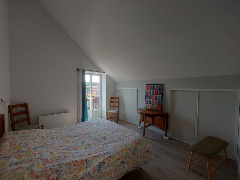 Maison traditionnelle - 262 m² - 6 pièces