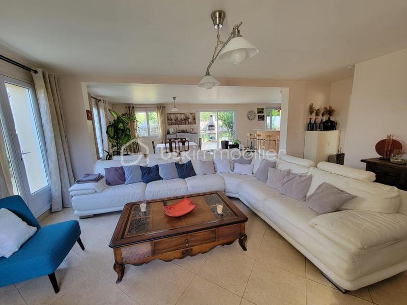 Pavillon - 168 m² - 7 pièces