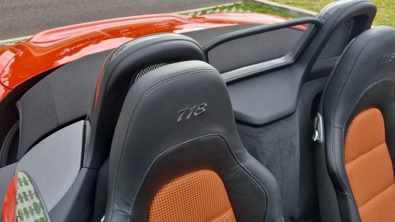 Porsche 718 Boxster t 2.0 300 Pdk7