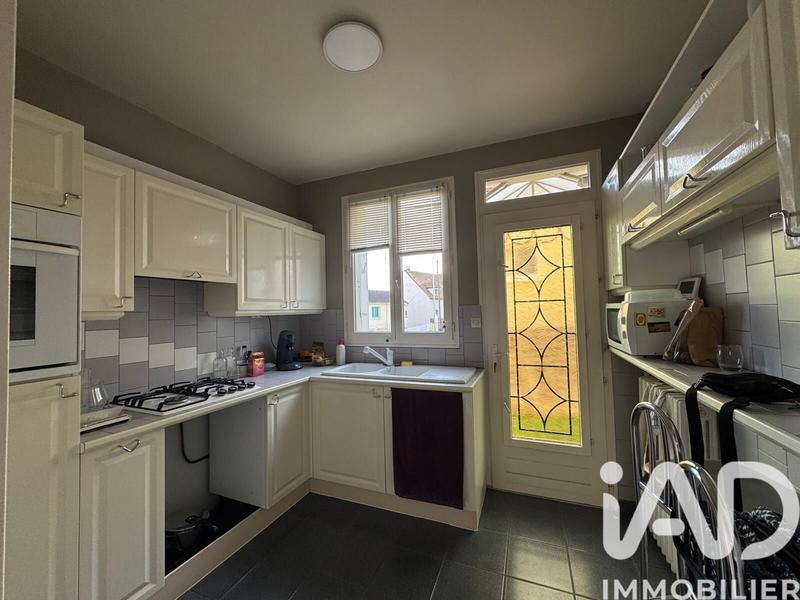 Maison - 80 m² - 5 pièces