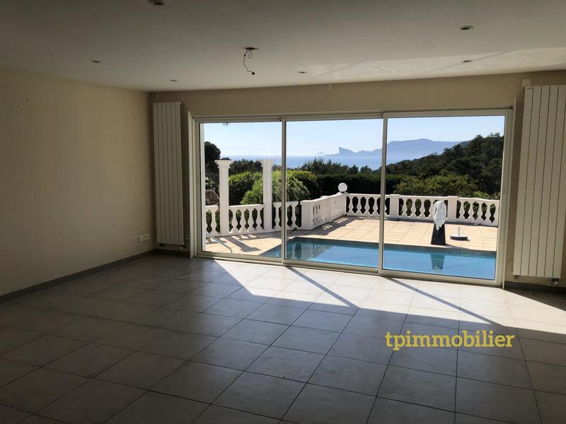 Villa - 250 m² - 8 pièces