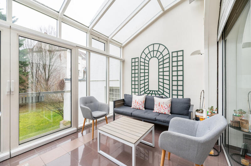 Villa - 253 m² - 10 pièces