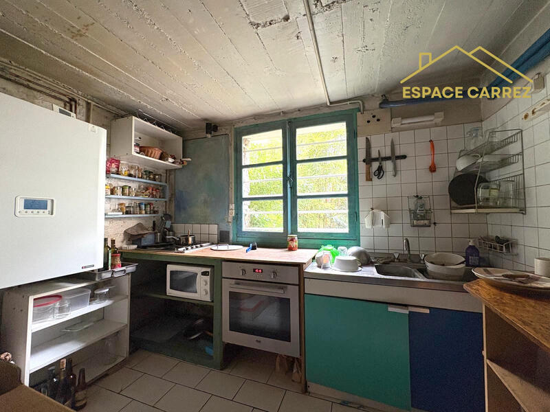 Maison - 230 m² - 6 pièces