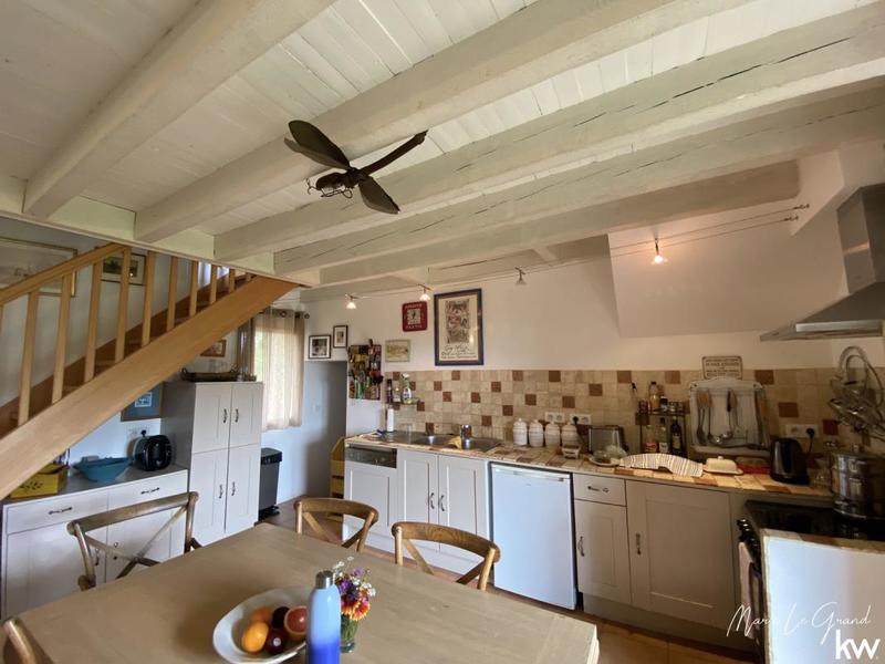 Maison en pierre - 162 m² - 8 pièces