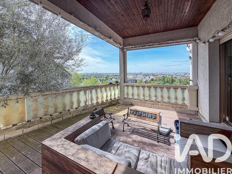 Maison - 511 m² - 12 pièces