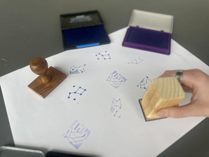 Atelier "Fabrique à tampons : les contellations"