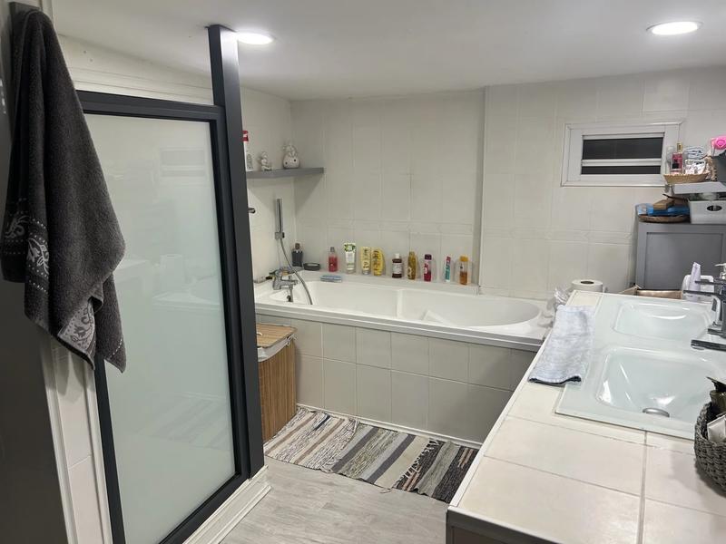 Maison - 163 m² - 8 pièces