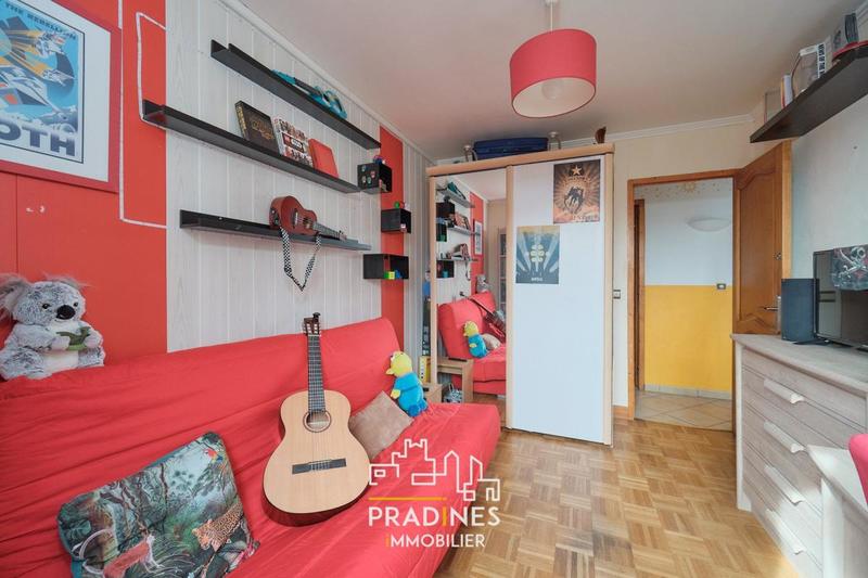 Appartement - 80 m² - 4 pièces
