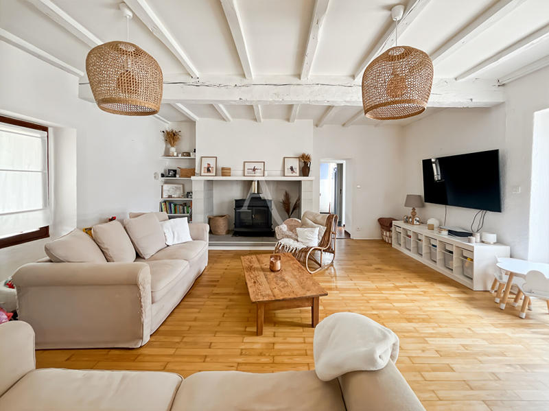 Maison - 190 m² - 7 pièces