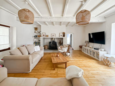 Maison - 190 m² - 7 pièces