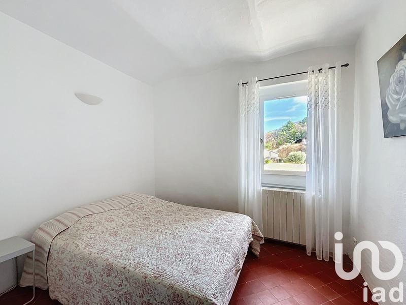 Maison - 220 m² - 8 pièces