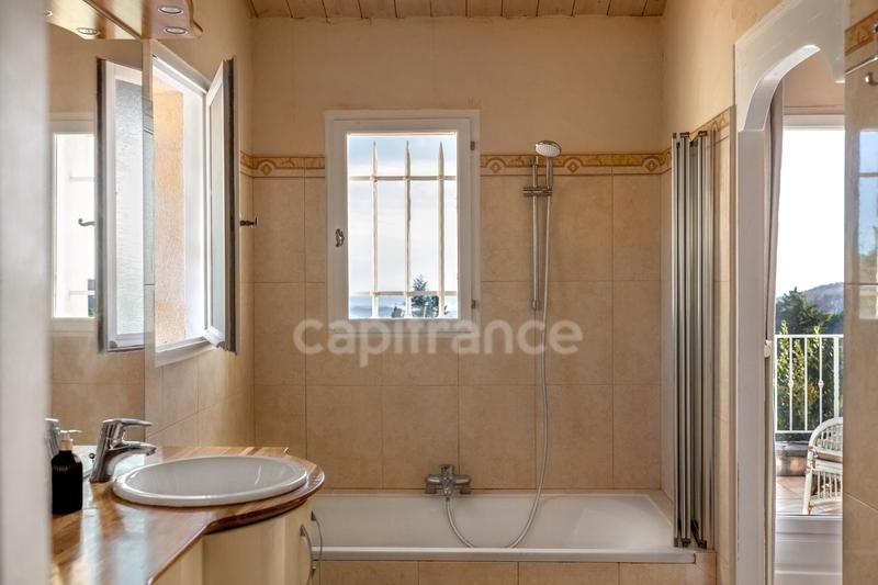 Mas - 187 m² - 6 pièces