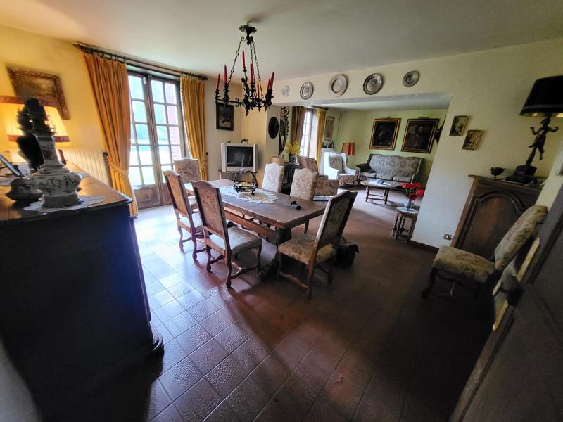 Maison ancienne - 256 m² - 11 pièces