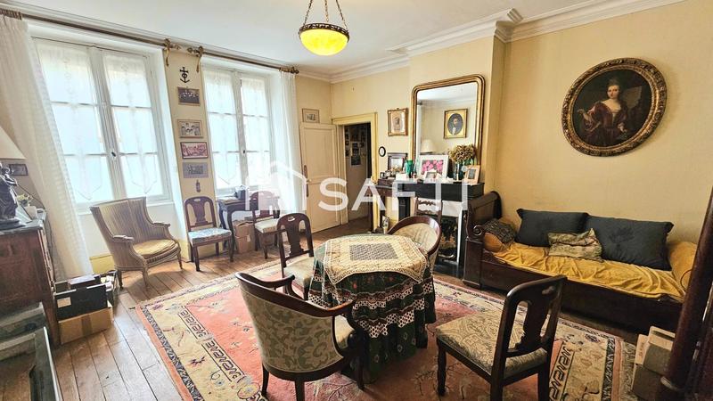 Maison - 185 m² - 7 pièces