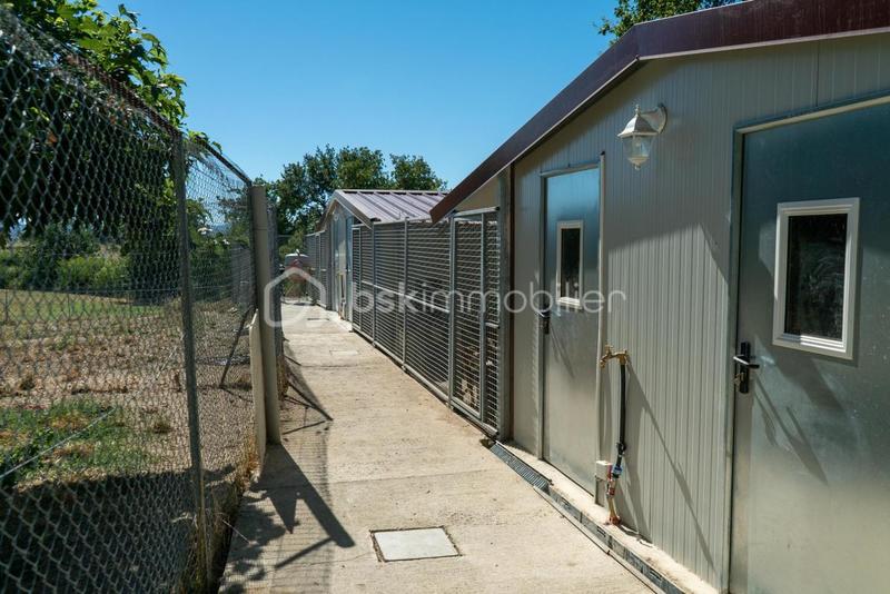 Corps de ferme - 81 m² - 2 pièces