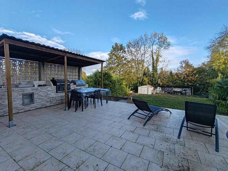 Maison - 111 m² - 5 pièces