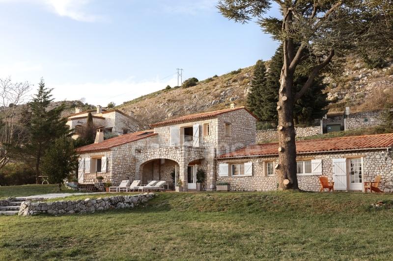 Mas - 187 m² - 6 pièces