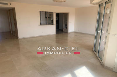 Appartement - 108 m² - 4 pièces