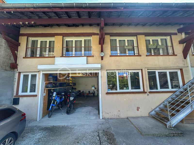 Bureau - 145 m² - 1 pièce