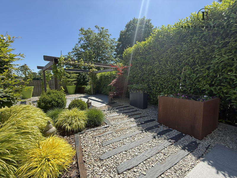 Maison - 166 m² - 6 pièces