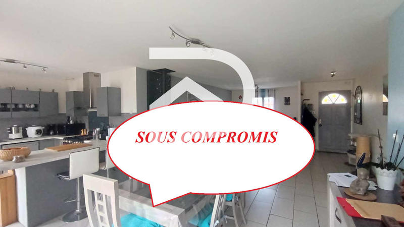 Maison - 95 m² - 5 pièces