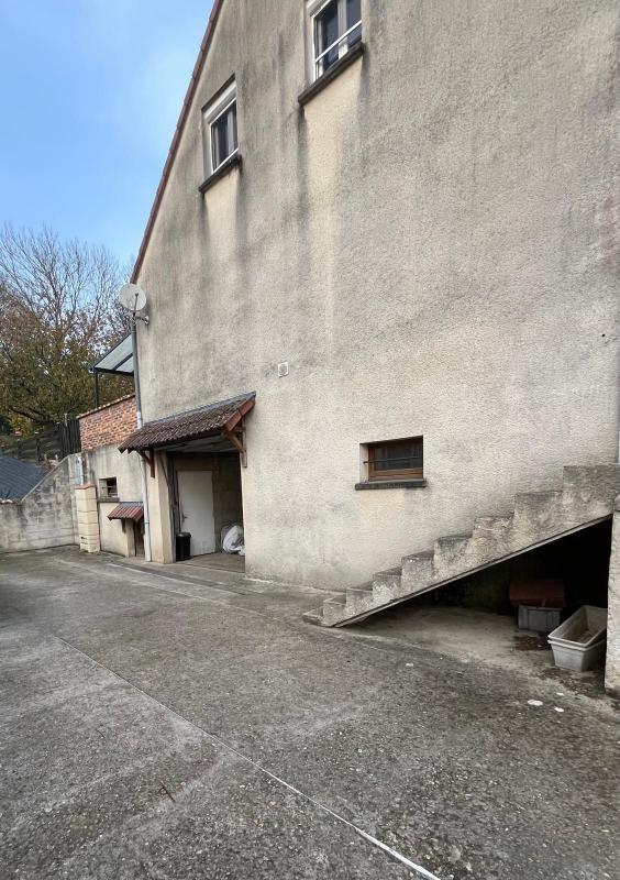 Maison - 95 m² - 5 pièces