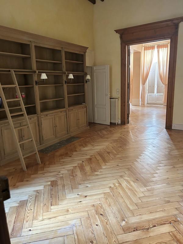 Appartement - 116 m² - 2 pièces