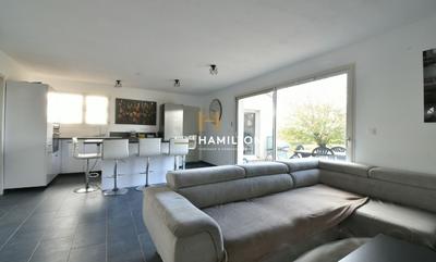 Maison - 89 m² - 4 pièces