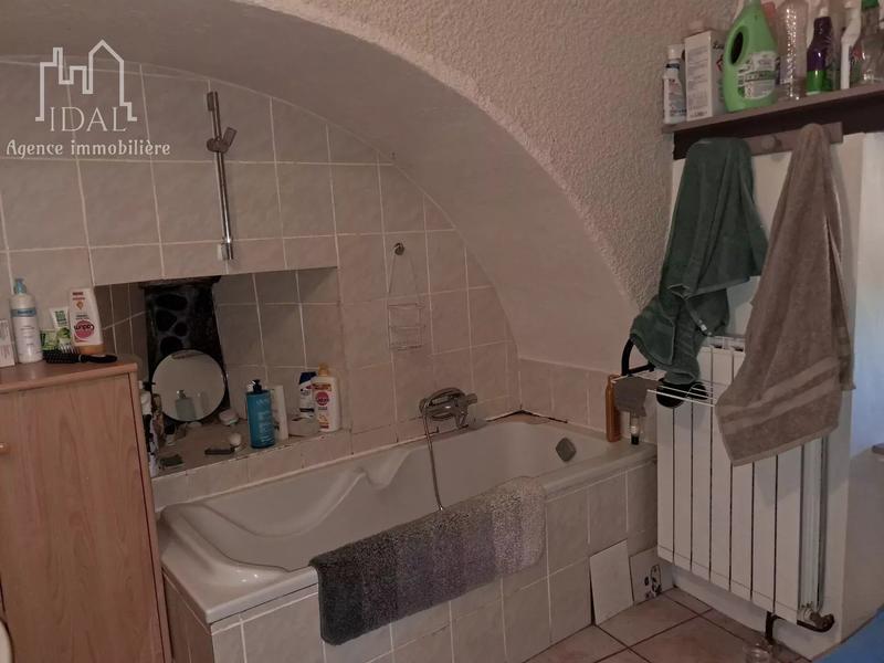 Maison - 149 m² - 9 pièces