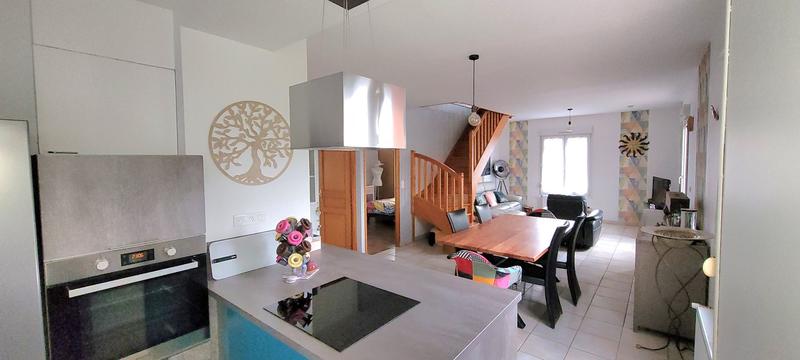 Appartement - 99 m² - 5 pièces