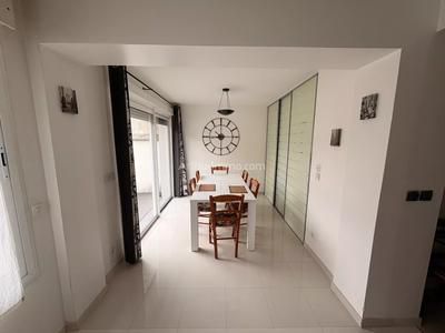 Maison - 174 m² - 8 pièces