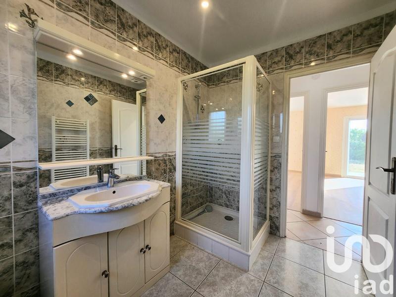 Maison - 256 m² - 5 pièces