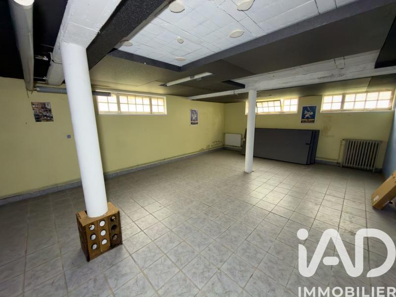 Maison - 214 m² - 7 pièces