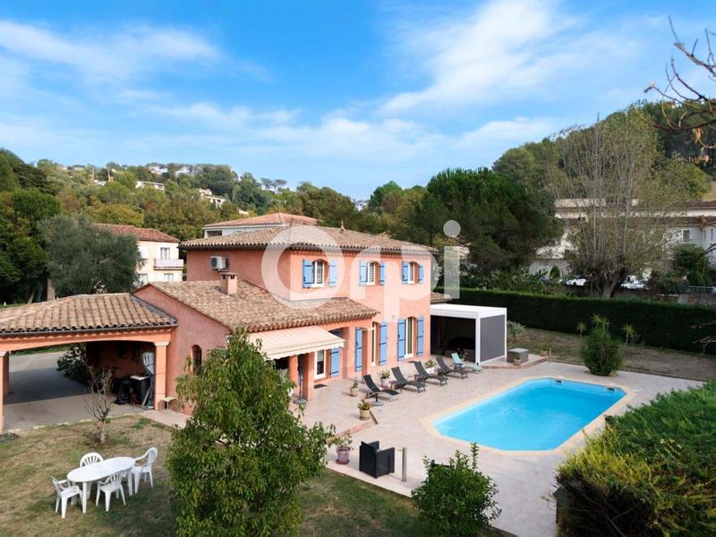 Maison - 142 m² - 6 pièces