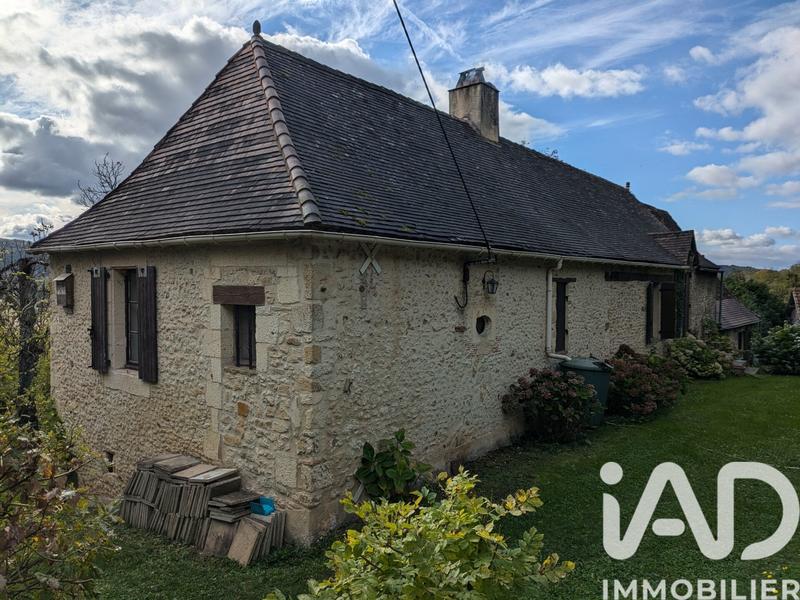 Maison - 217 m² - 6 pièces