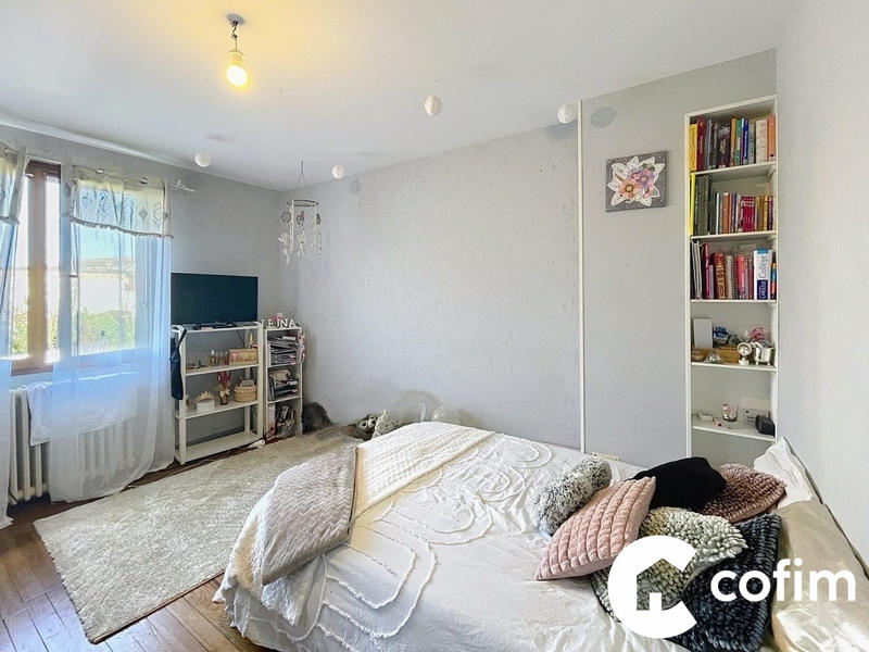 Maison - 161 m² - 6 pièces