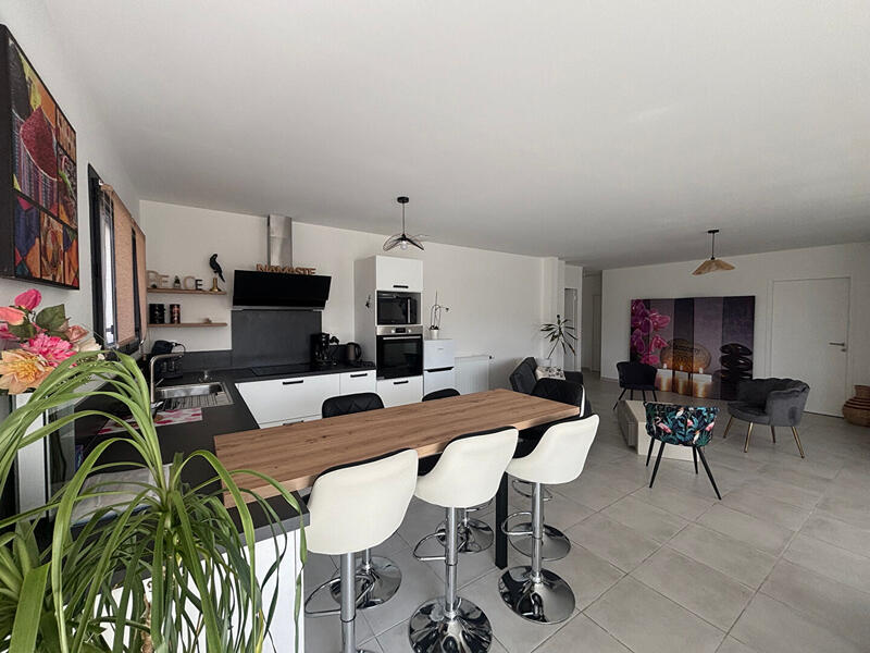 Maison - 94 m² - 3 pièces