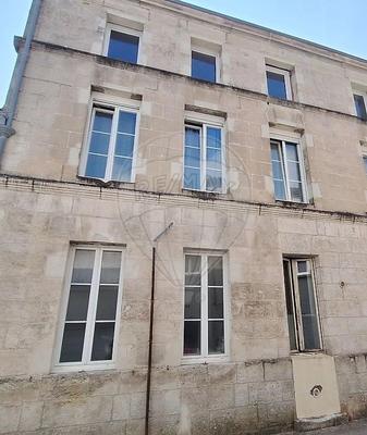 Immeuble - 236 m² - 6 pièces