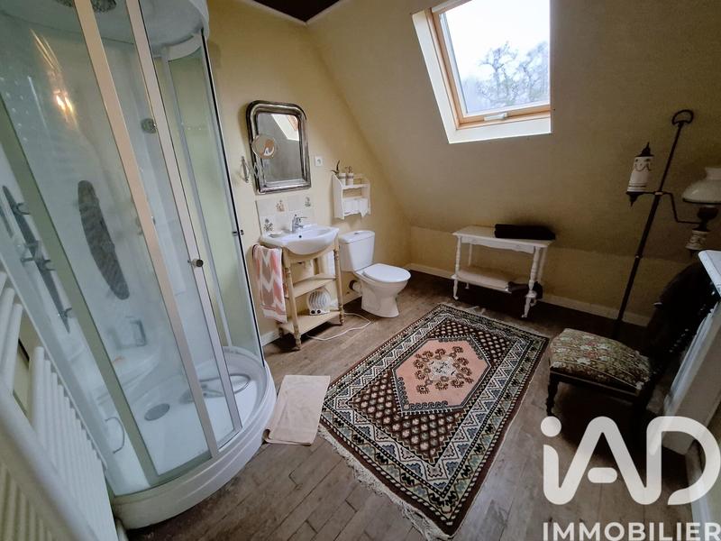 Maison - 438 m² - 16 pièces