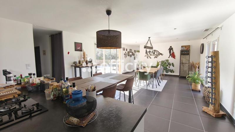 Villa - 173 m² - 6 pièces