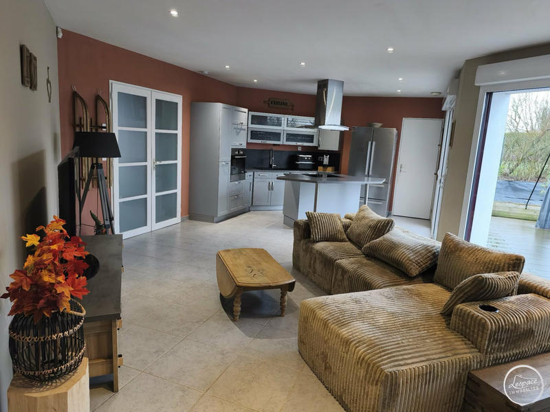 Maison - 170 m² - 7 pièces