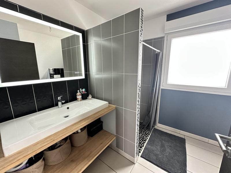 Maison - 102 m² - 5 pièces