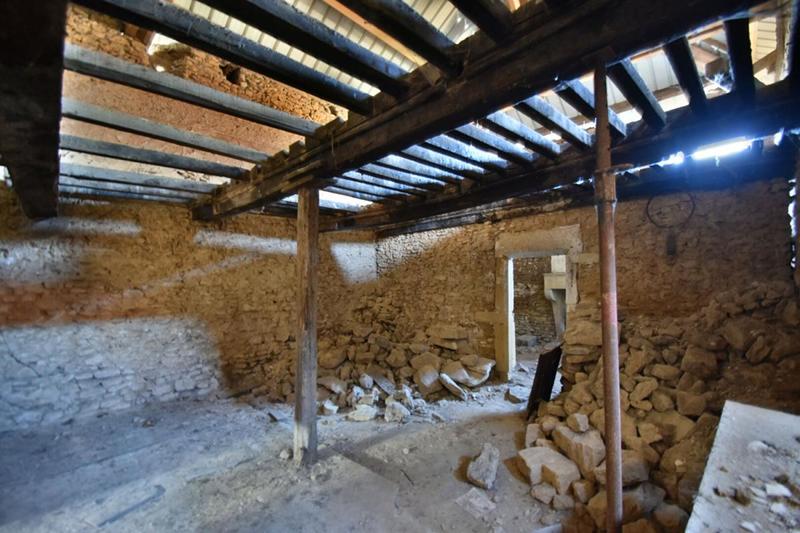 Corps de ferme - 1 260 m² - 14 pièces