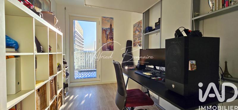 Appartement - 99 m² - 5 pièces