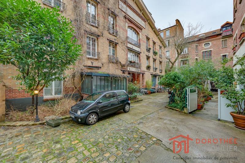 Loft - 130 m² - 4 pièces