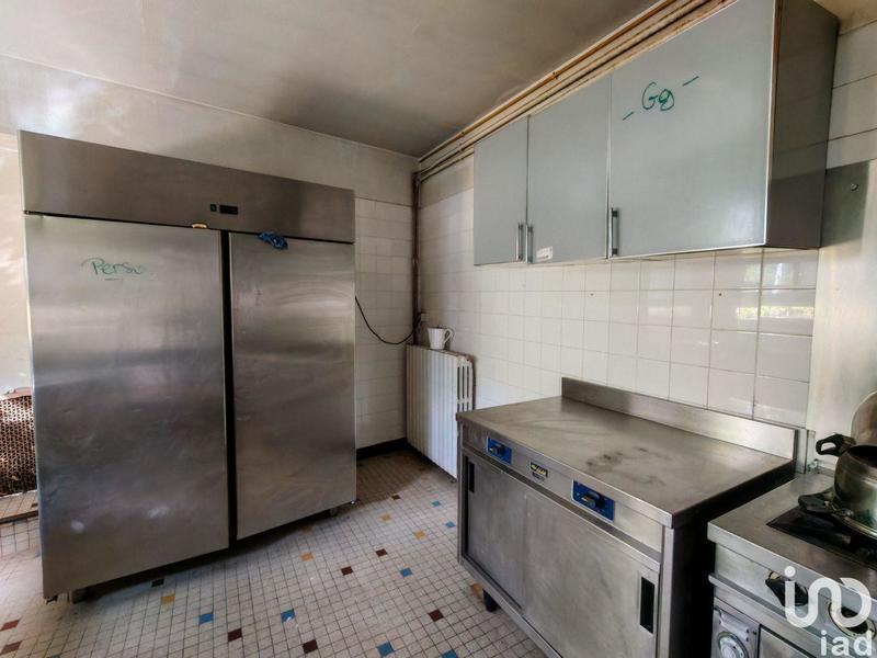 Maison - 350 m² - 6 pièces