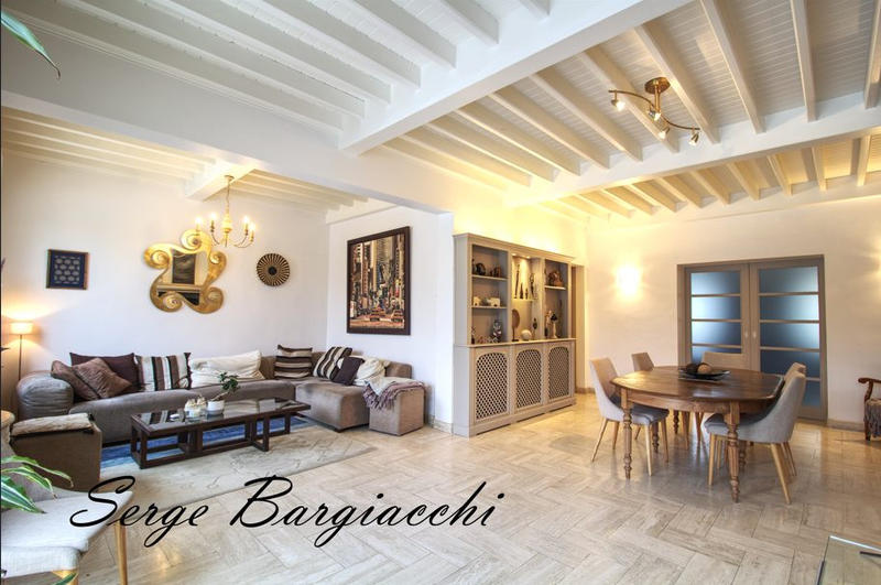 Maison contemporaine - 336 m² - 12 pièces