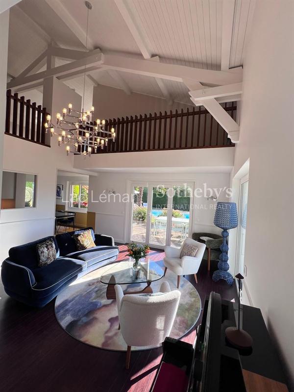 Maison - 174 m² - 6 pièces