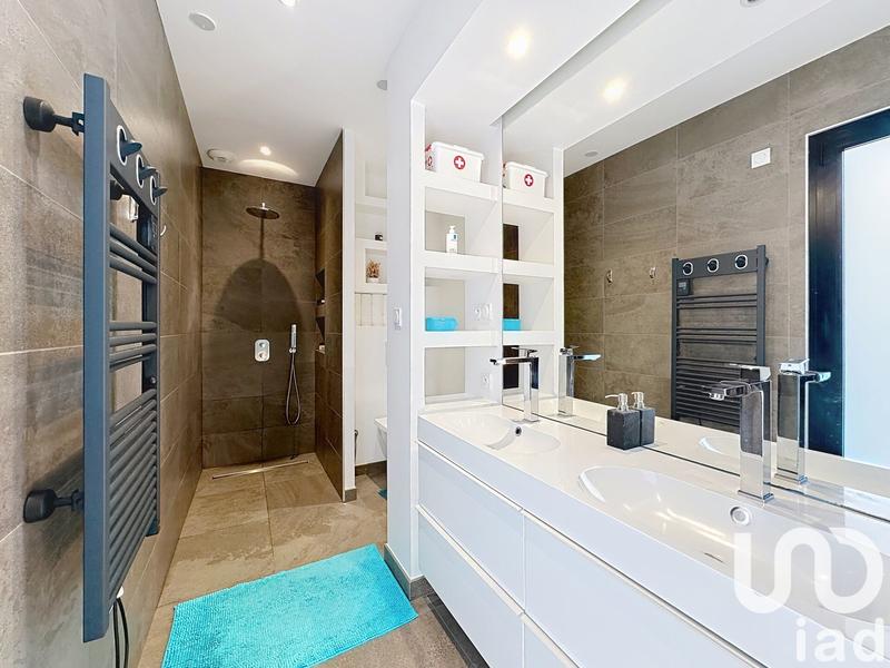 Maison - 165 m² - 6 pièces